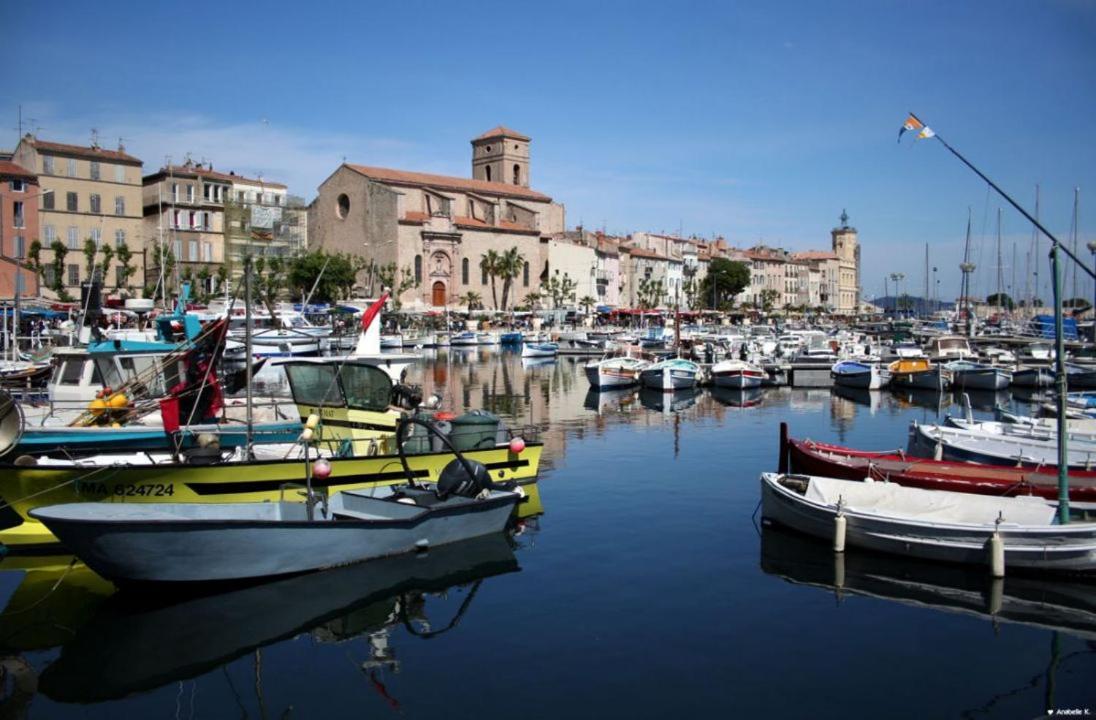 2 Pieces Avec Grande Terrasse Apartment La Ciotat Bagian luar foto